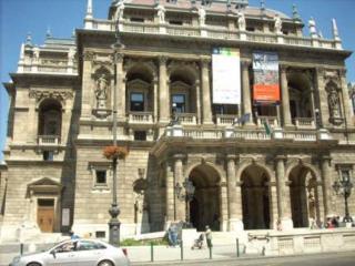 Zonaflat - Opera * Budapest
